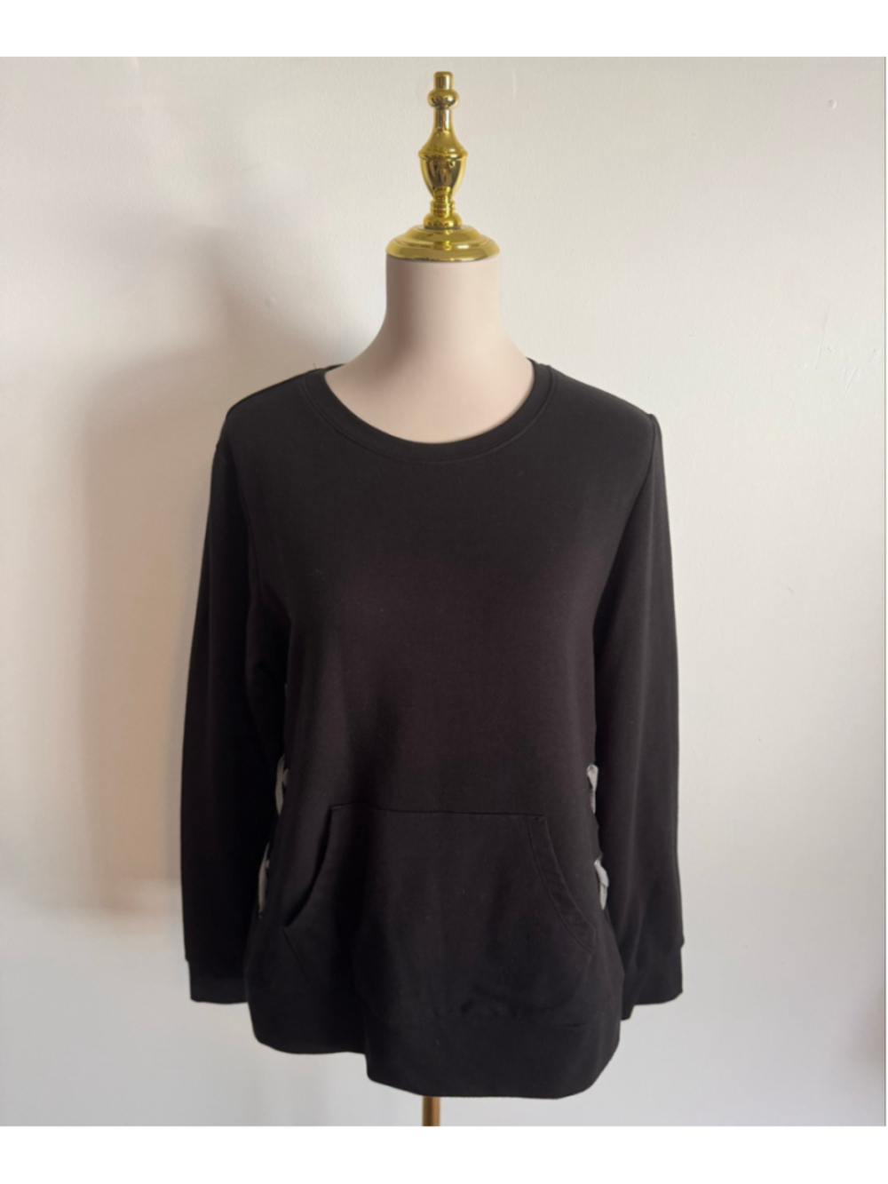 Women's mta sport Black & Grey Lace-Up Side Sweatshirt Size L